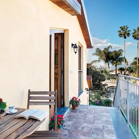 Casa Barone Con Giardino Villa